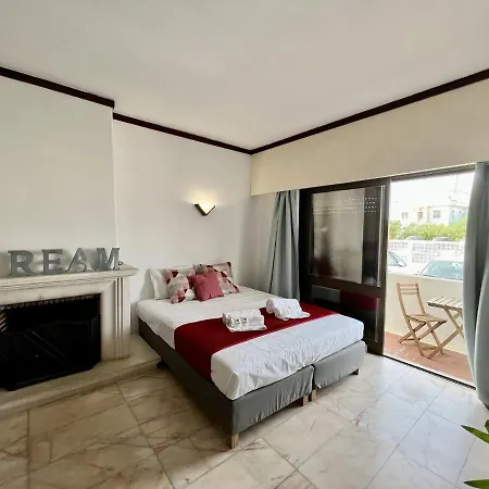Apartment 3 With Pool By Homing *
